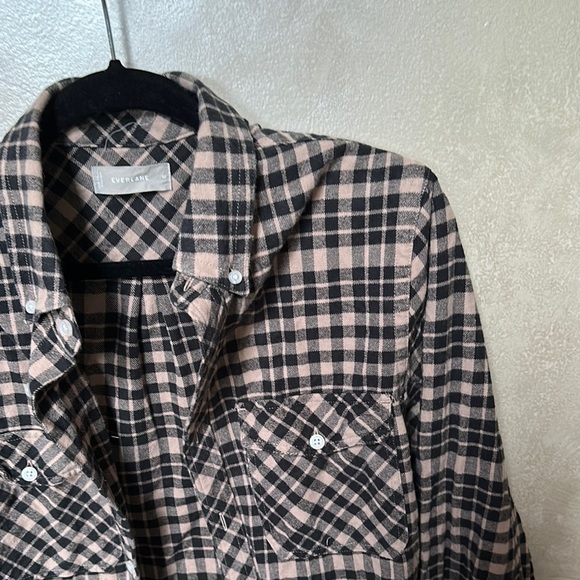 EUC Everlane flannel size medium - Picture 4 of 5
